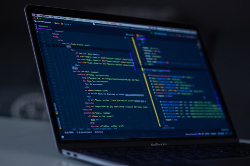 JavaScript asynchrone : maîtriser async/await efficacement